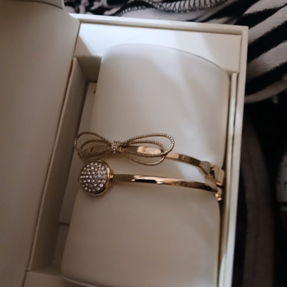 Bangle set